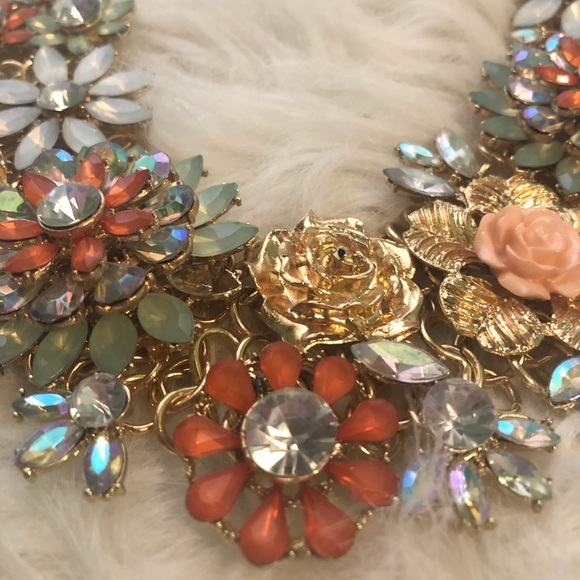 Necklace - Picture 2 of 3